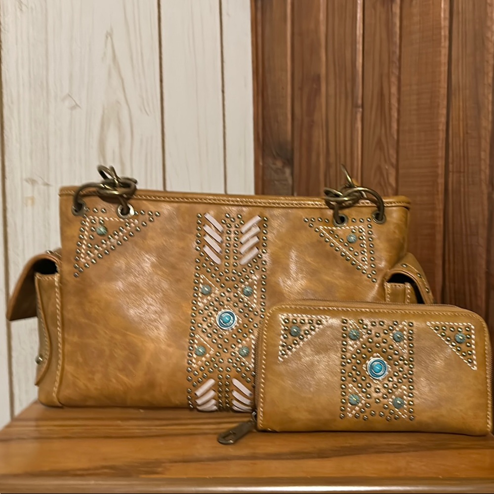 Montana West Tan Shoulder Bag with Southwestern Flair